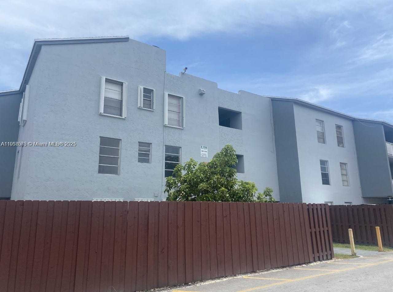 Small Image of 1755 WEST 60TH ST #D304, Hialeah Number 5