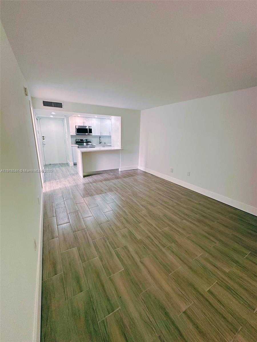 Small Image of 14201 NORTH KENDALL DR #412D, Miami Number 8