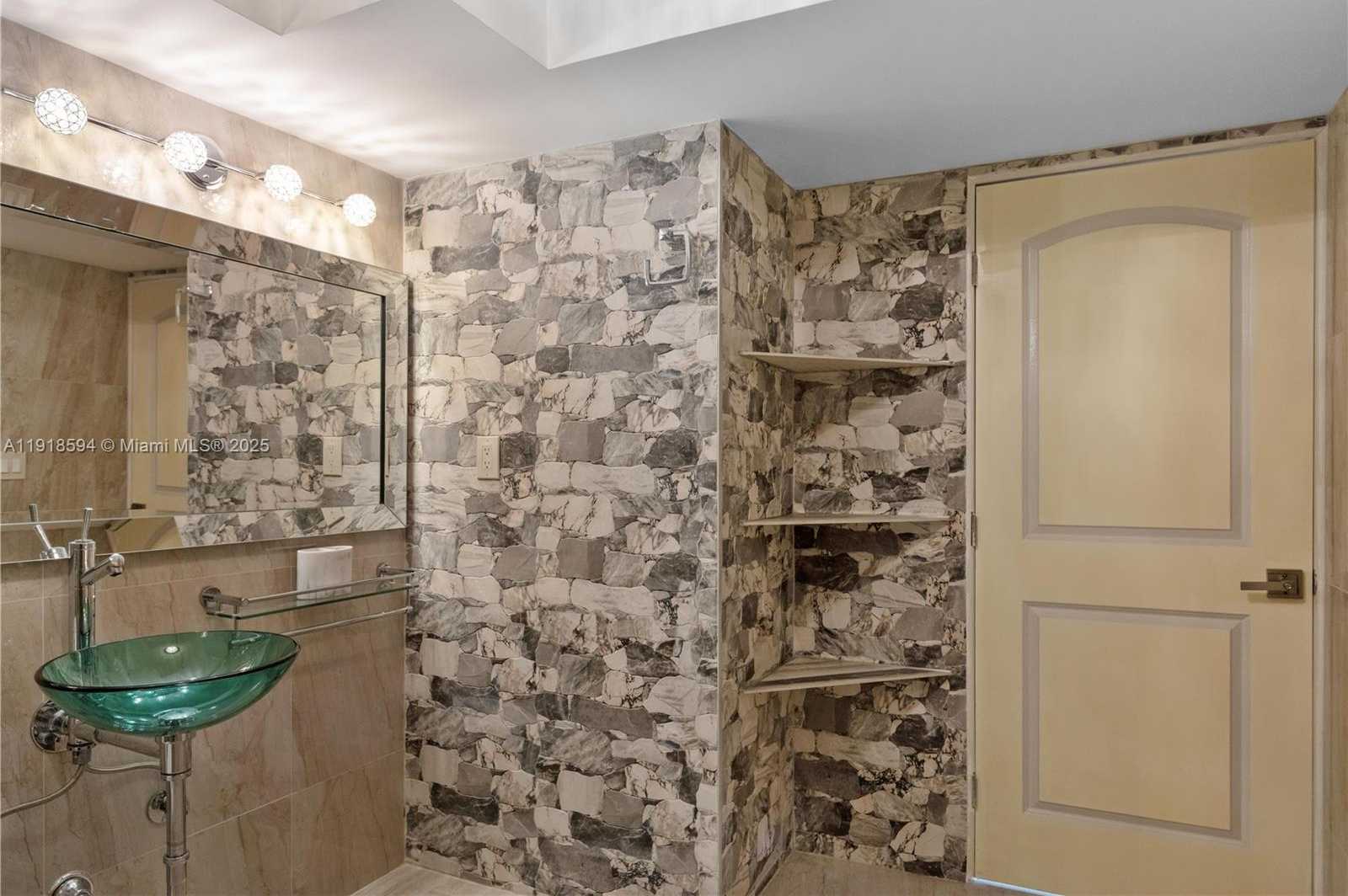 Small Image of 3180 SOUTH OCEAN DR #617, Hallandale Beach Number 24