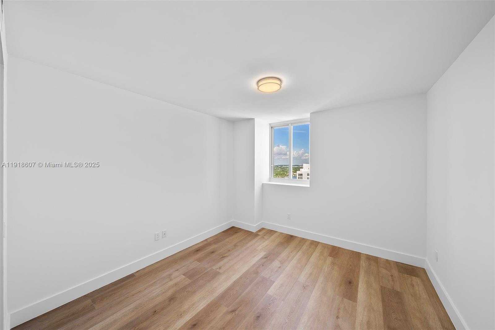 Small Image of 4779 NORTH WEST COLLINS AVE #2407, Miami Beach Number 21