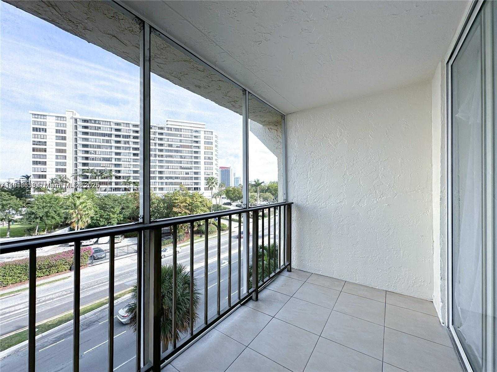 Small Image of 501 THREE ISLANDS BLVD #515, Hallandale Beach Number 13