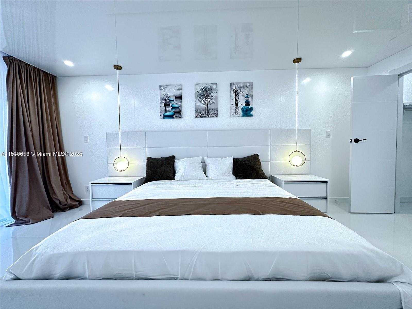 Small Image of 501 THREE ISLANDS BLVD #515, Hallandale Beach Number 15