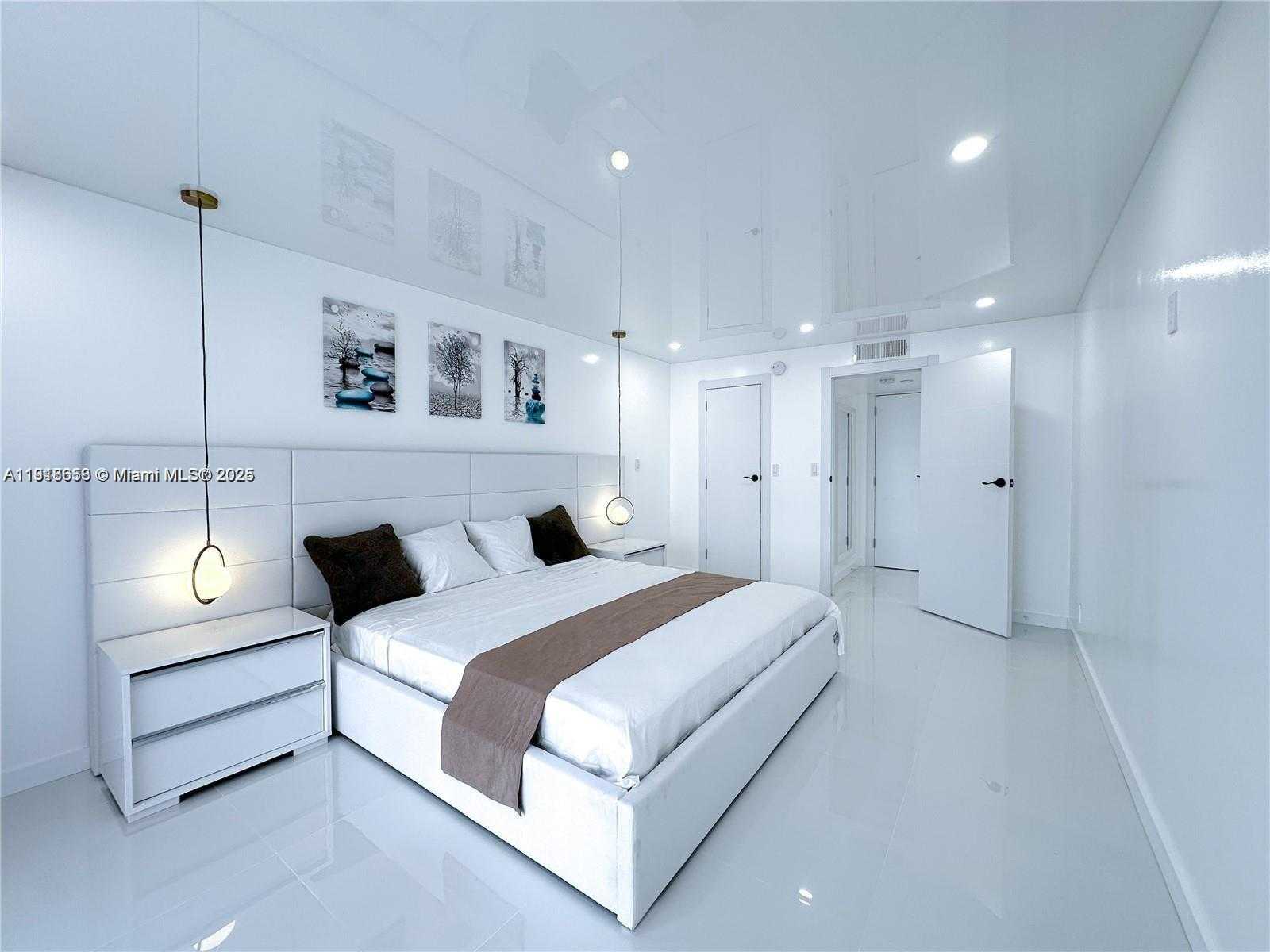 Small Image of 501 THREE ISLANDS BLVD #515, Hallandale Beach Number 16