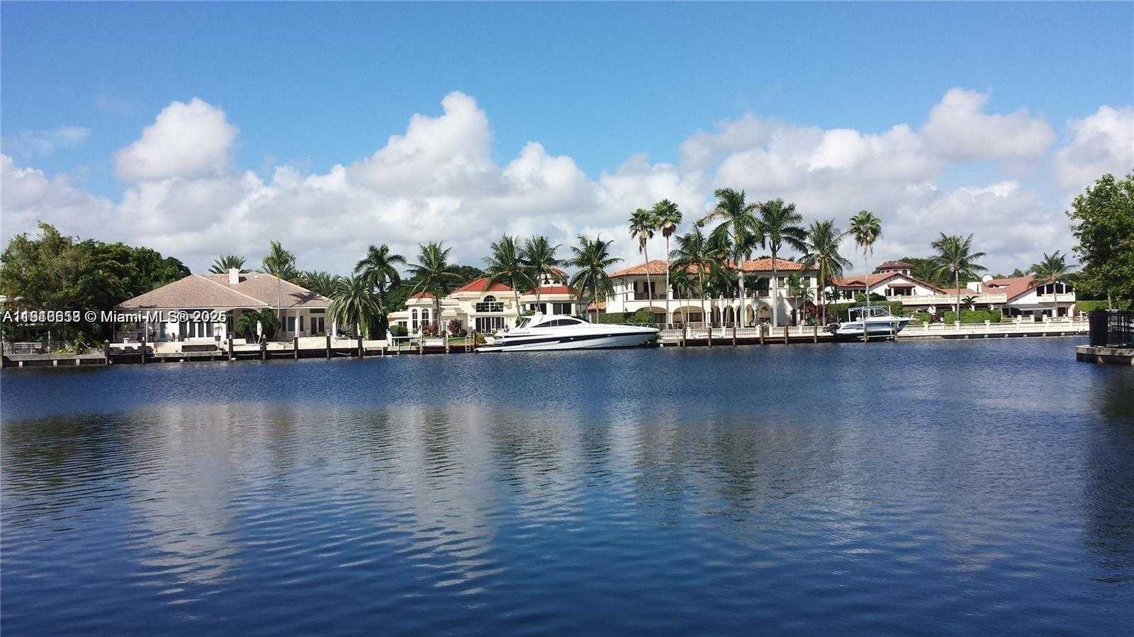 Small Image of 501 THREE ISLANDS BLVD #515, Hallandale Beach Number 25