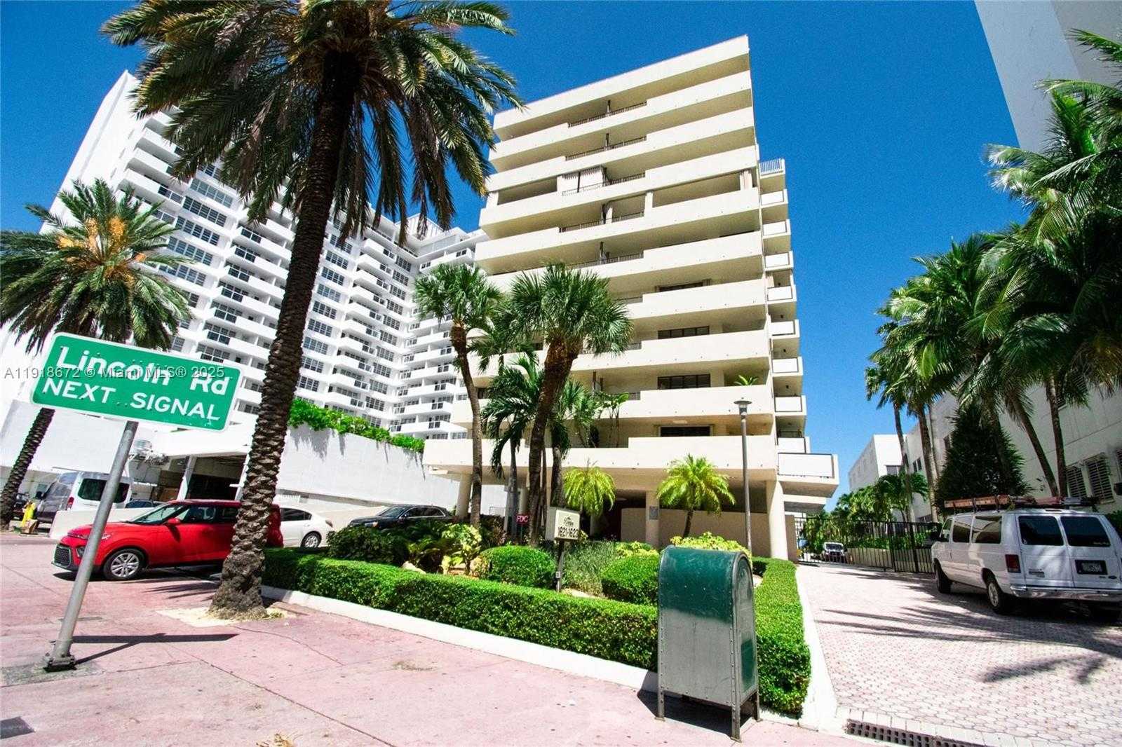 Small Image of 1621 COLLINS AVE #706, Miami Beach Number 4