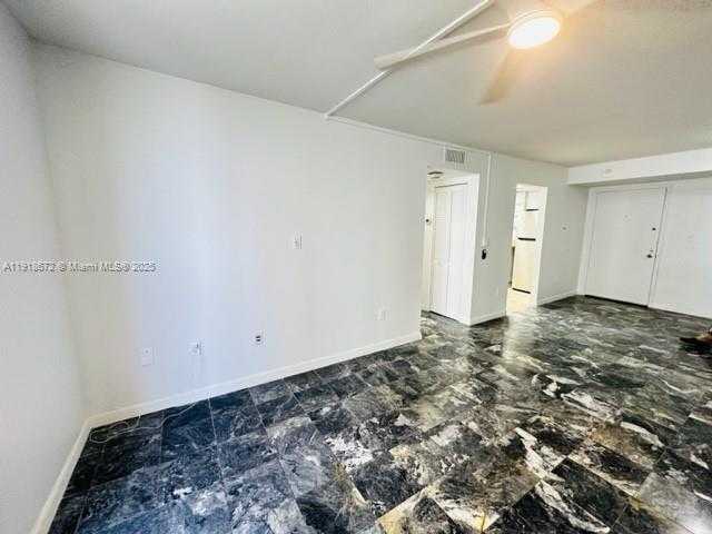 Small Image of 1621 COLLINS AVE #706, Miami Beach Number 7