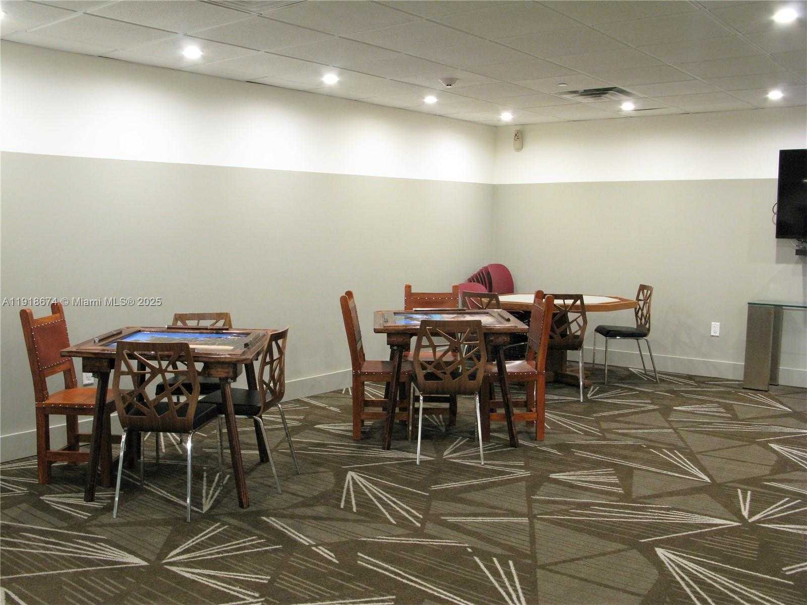 Small Image of 5701 COLLINS AVE #808, Miami Beach Number 35