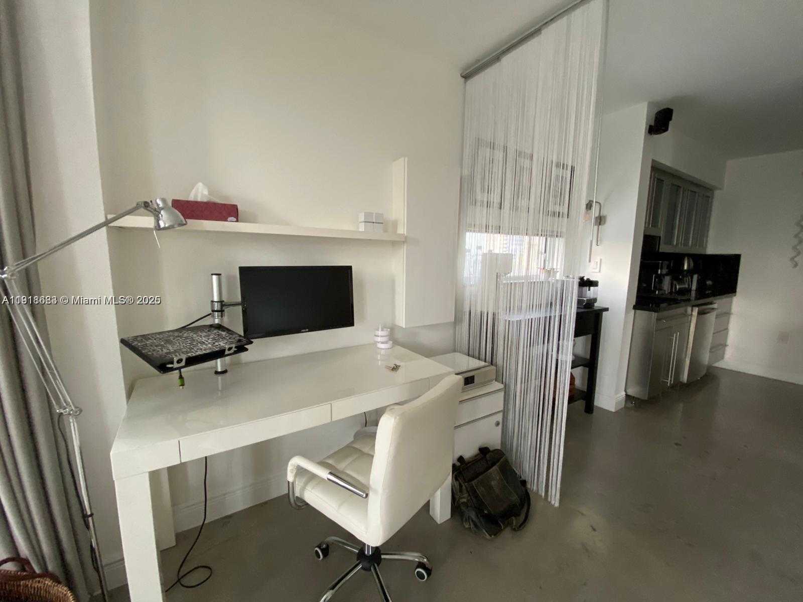 Small Image of 1701 SUNSET HARBOUR DR #F408, Miami Beach Number 6