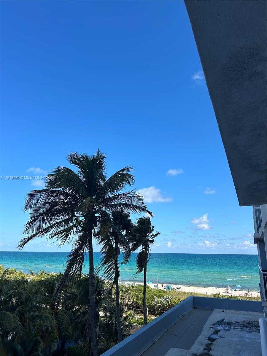 Small Image of 6969 COLLINS AVE #407, Miami Beach Number 16
