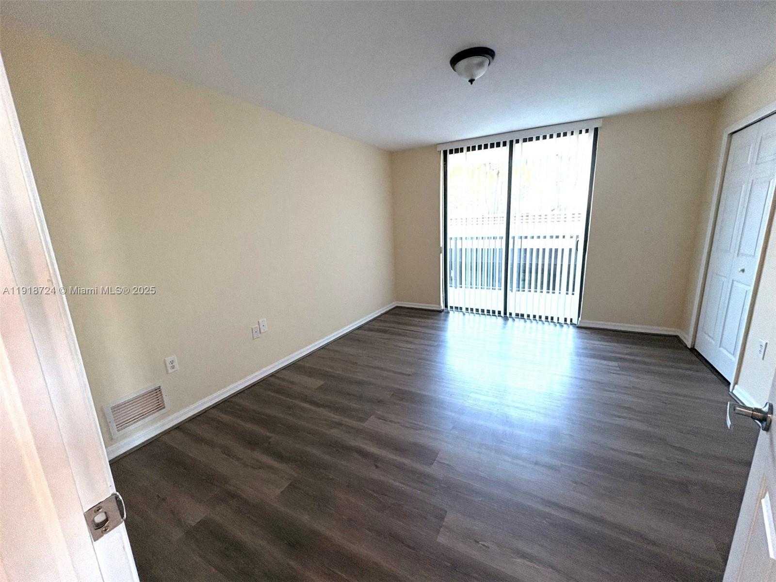 Small Image of 1690 SOUTH WEST 27TH AVE #410, Miami Number 7