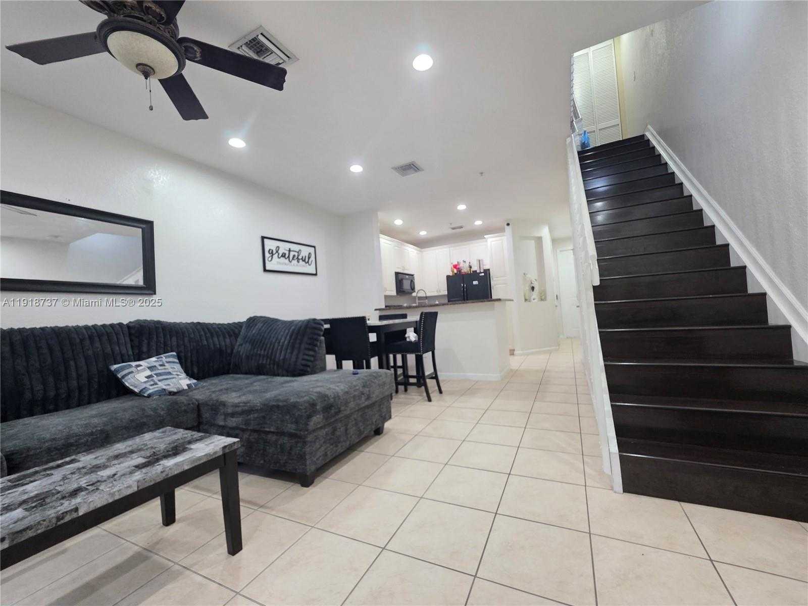 Imagen de Pequeño Objeto