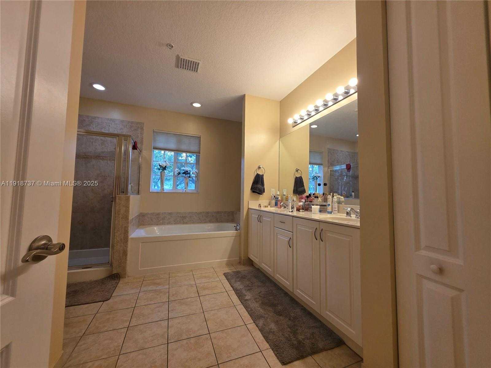 Imagen de Pequeño Objeto