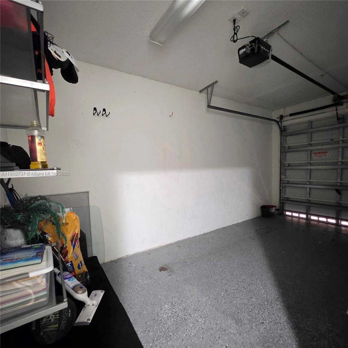 Imagen de Pequeño Objeto