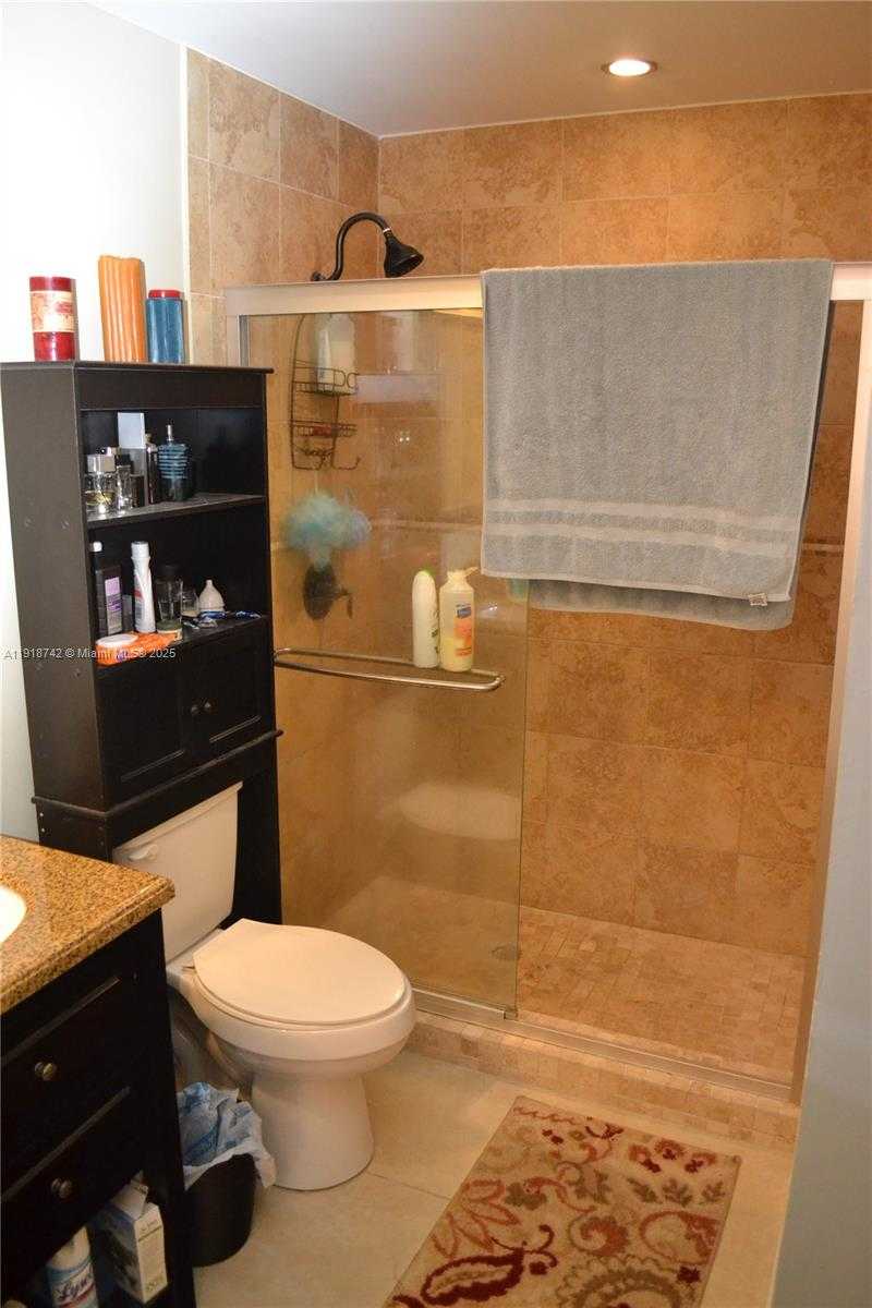 Small Image of 9727 HAMMOCKS BLVD #207D, Miami Number 32