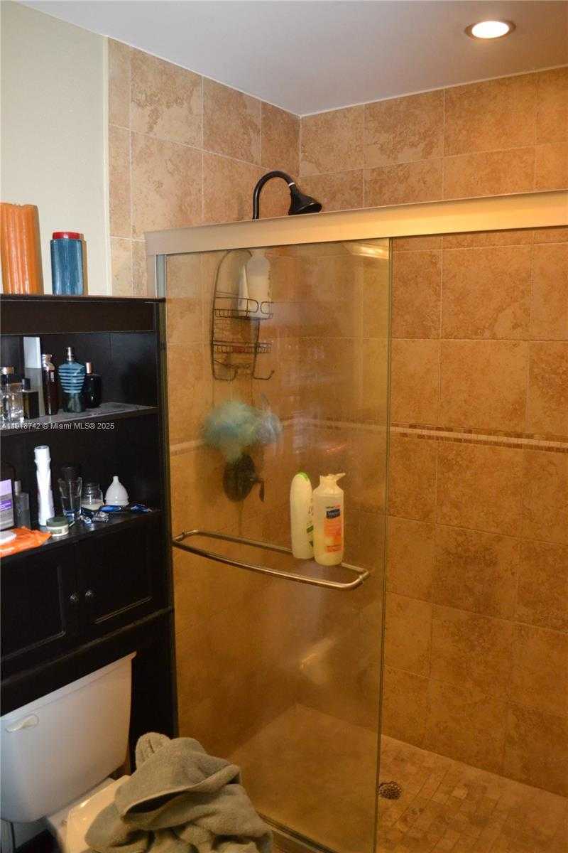 Small Image of 9727 HAMMOCKS BLVD #207D, Miami Number 34