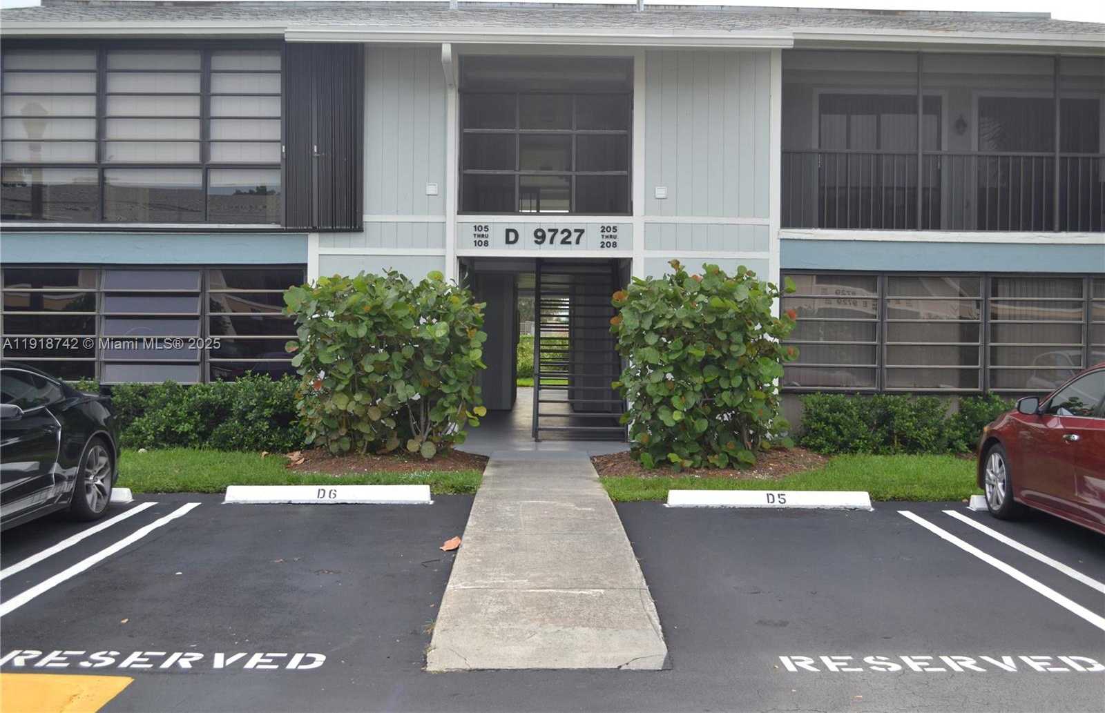 Small Image of 9727 HAMMOCKS BLVD #207D, Miami Number 45