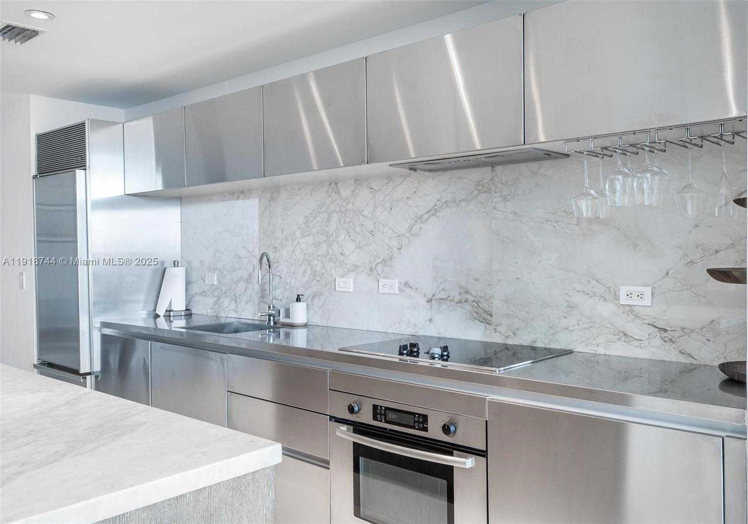 Small Image of 1040 BISCAYNE BLVD #2203, Miami Number 26