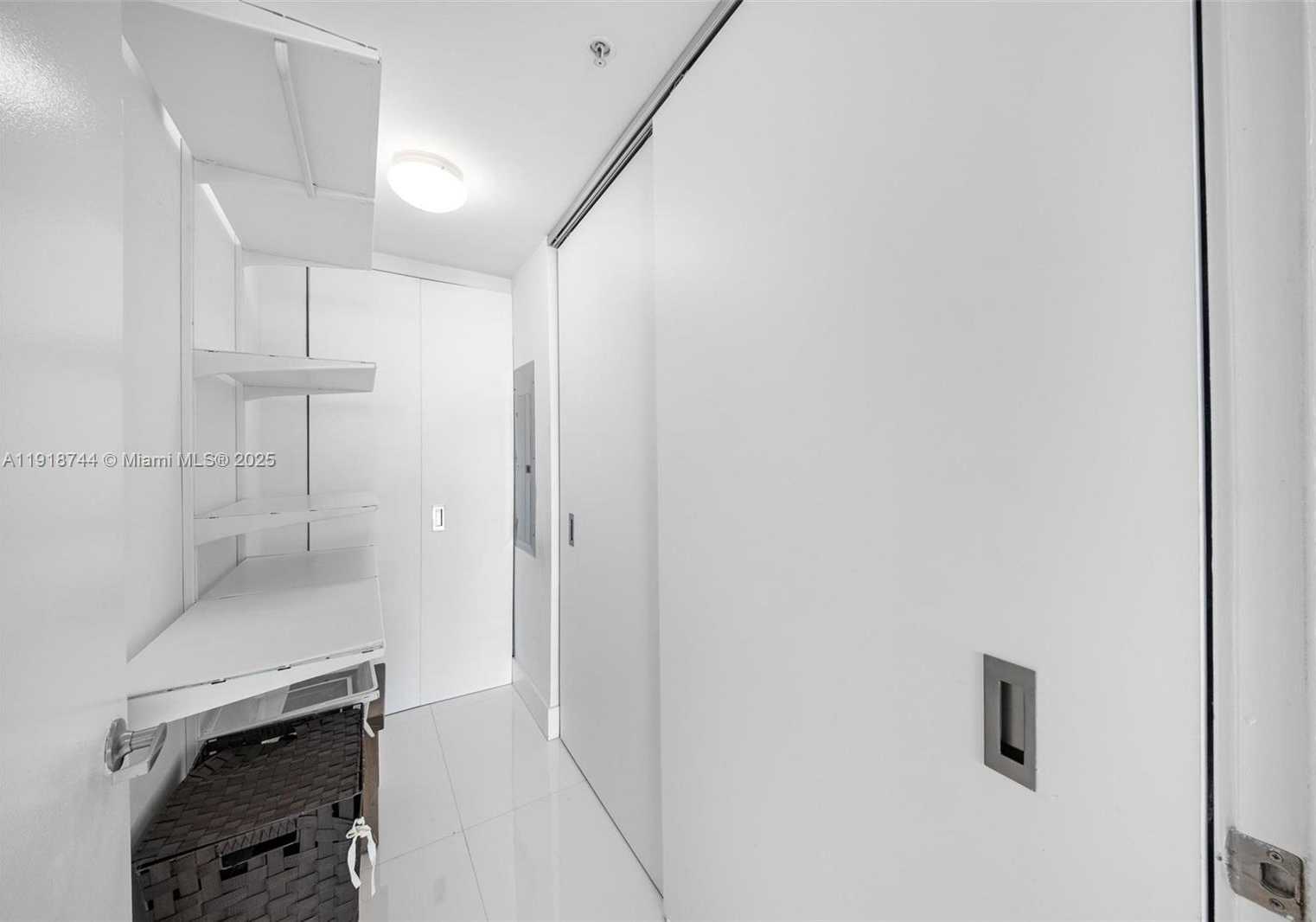 Small Image of 1040 BISCAYNE BLVD #2203, Miami Number 29