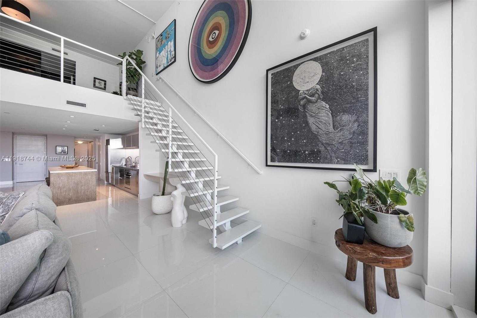 Small Image of 1040 BISCAYNE BLVD #2203, Miami Number 41