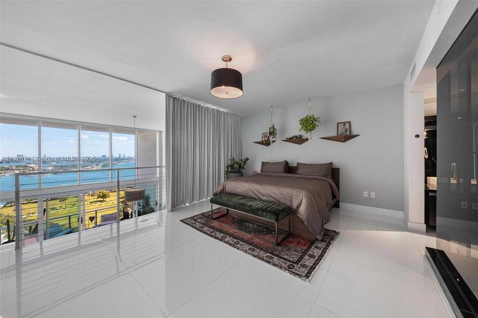 Small Image of 1040 BISCAYNE BLVD #2203, Miami Number 46