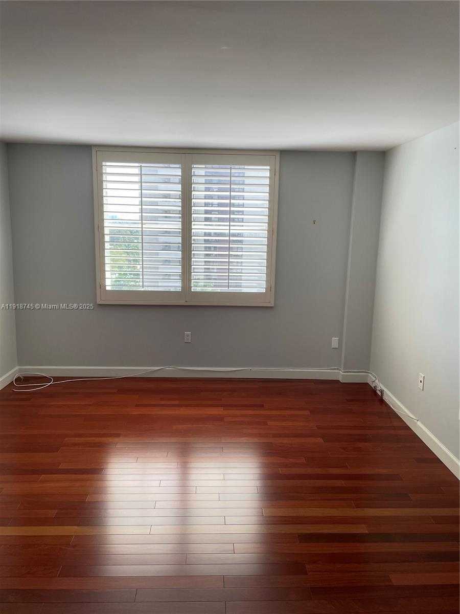 Small Image of 625 BILTMORE WAY #805, Coral Gables Number 21