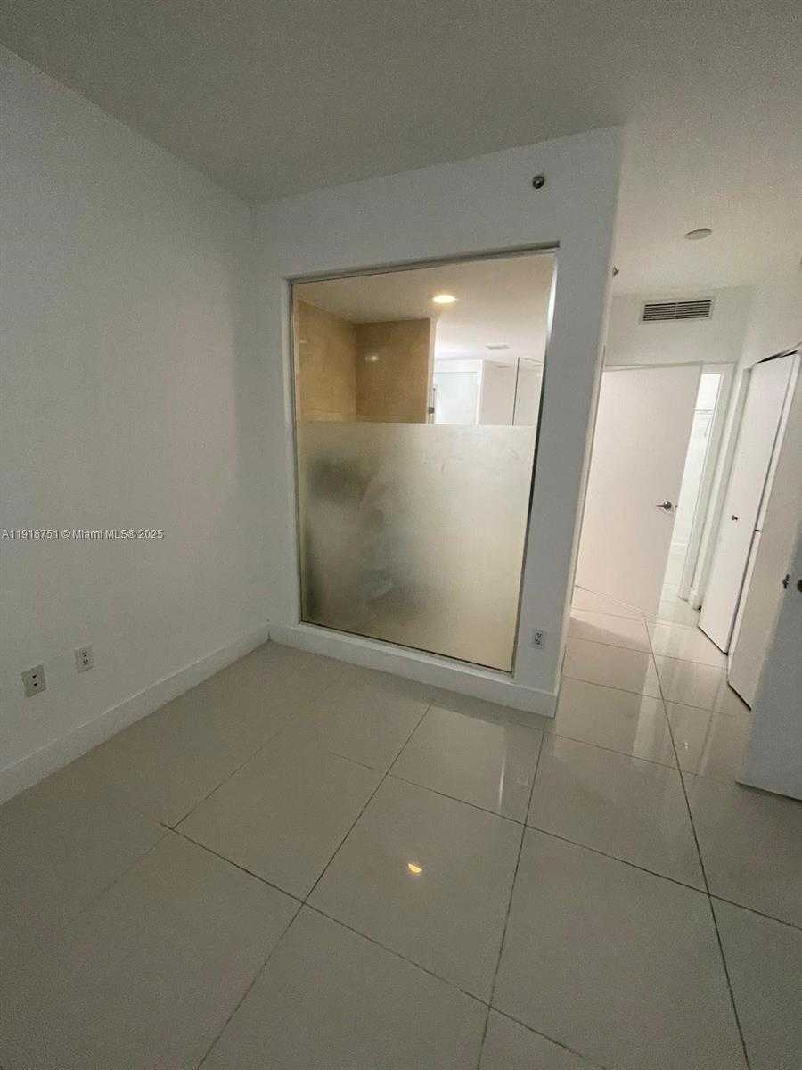 Small Image of 90 SOUTH WEST 3RD ST #2202, Miami Number 10