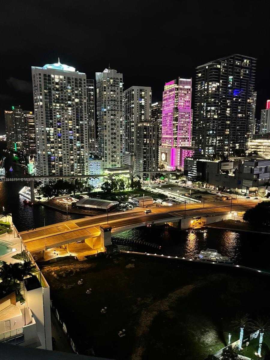 Small Image of 90 SOUTH WEST 3RD ST #2202, Miami Number 19