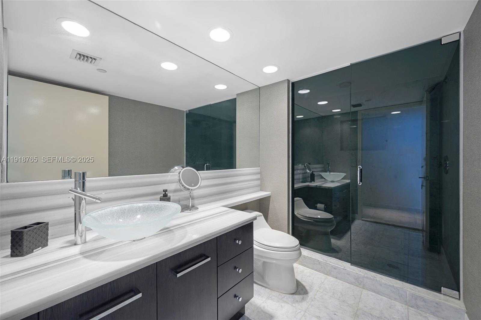 Imagen de Pequeño Objeto