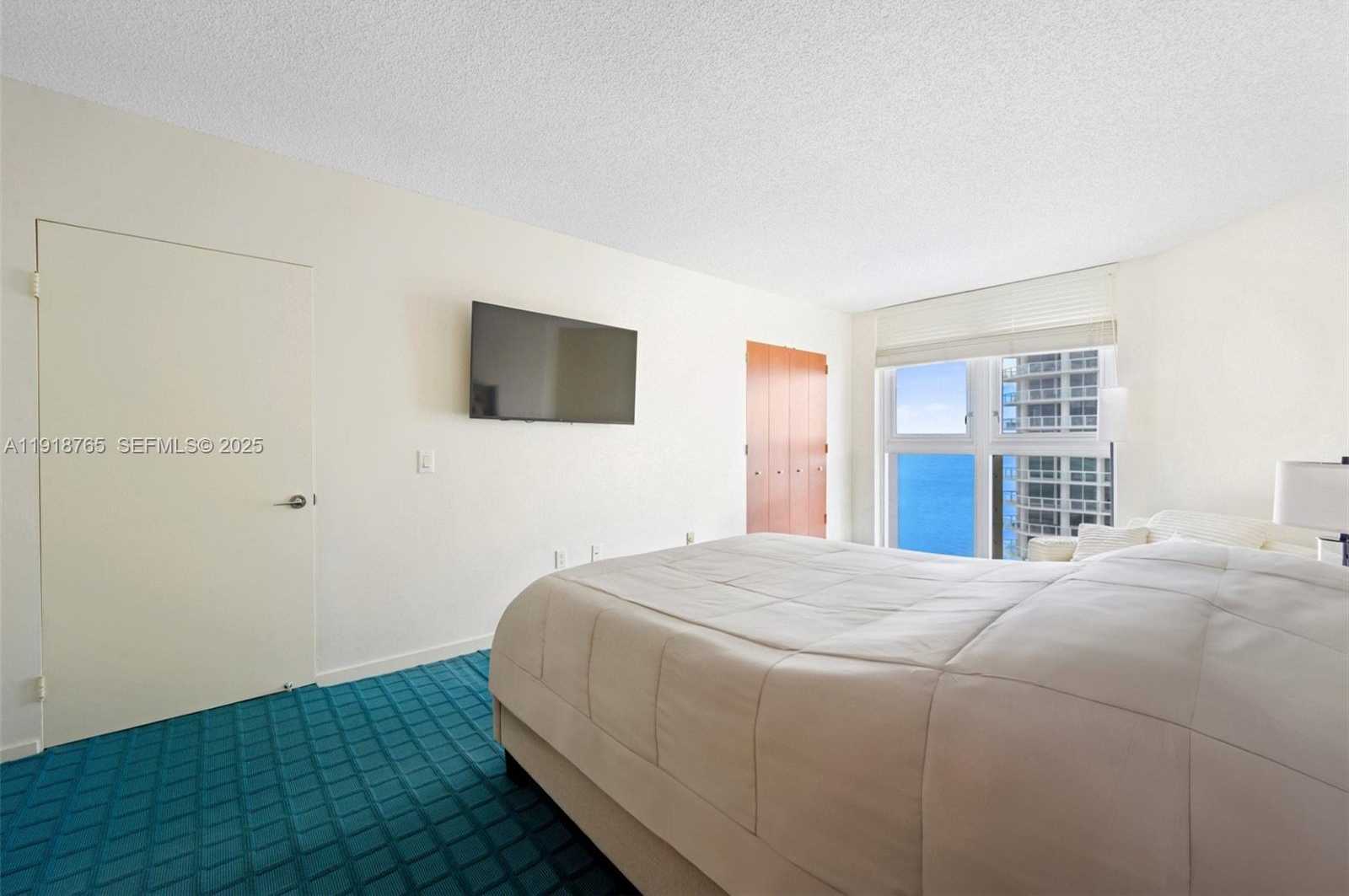 Imagen de Pequeño Objeto