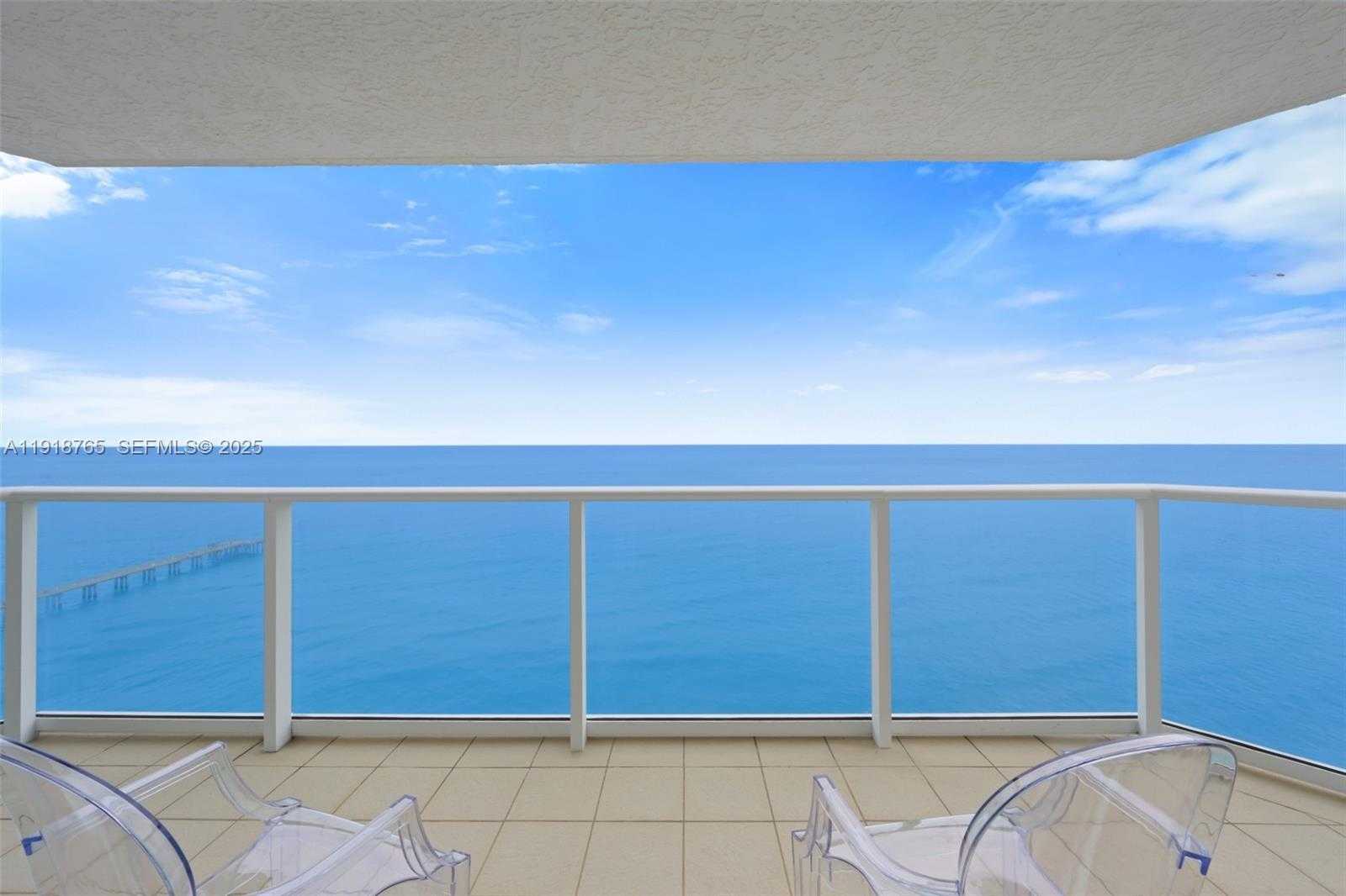 Imagen de Pequeño Objeto