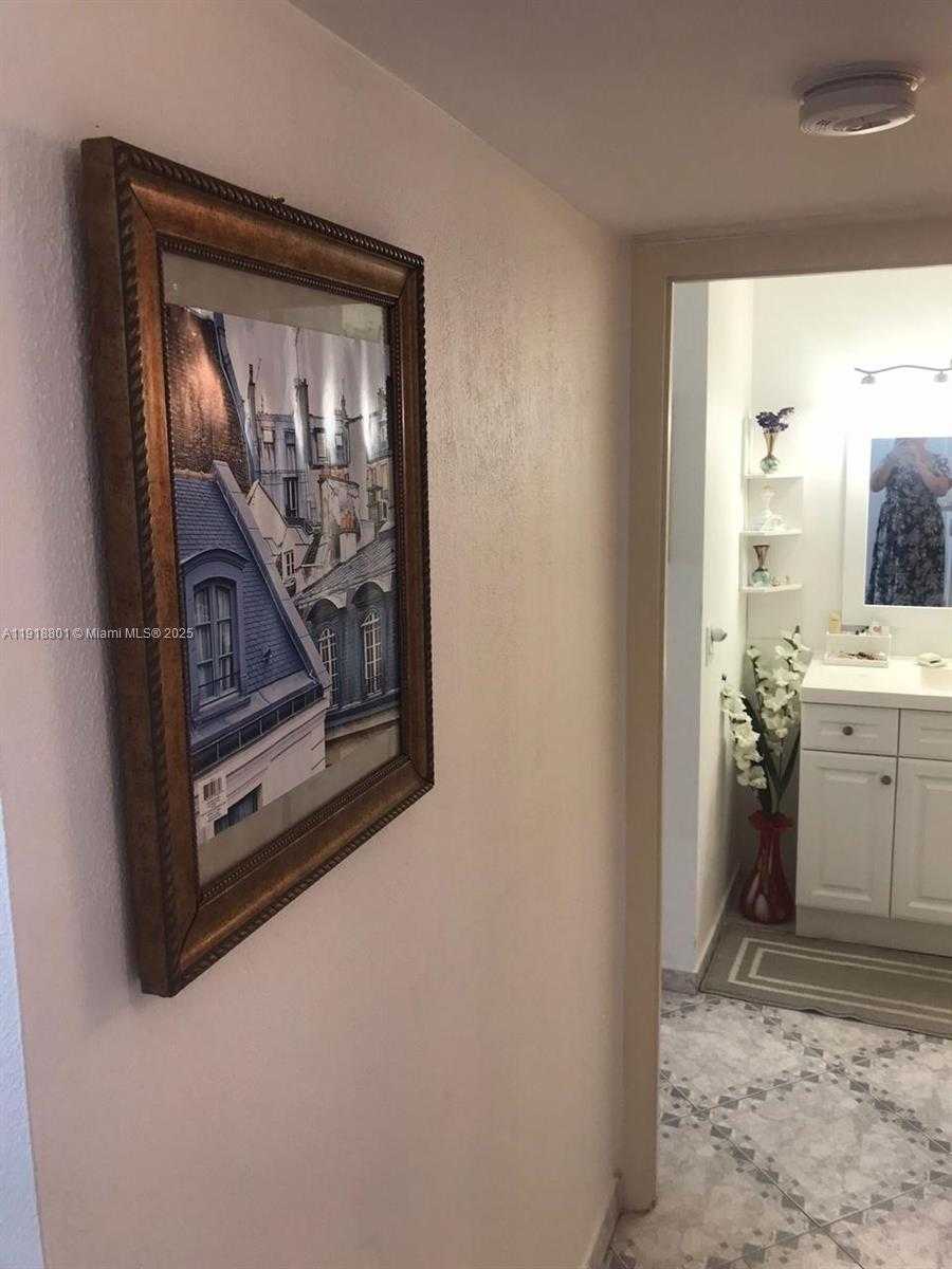 Small Image of 2101 SOUTH OCEAN DR #1802, Hollywood Number 7