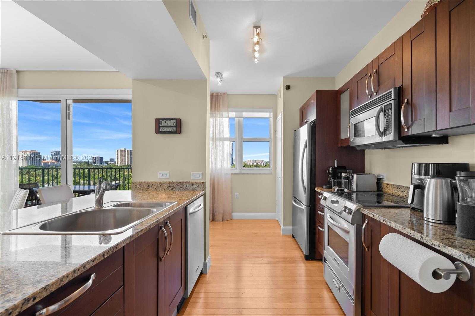 Imagen de Pequeño Objeto