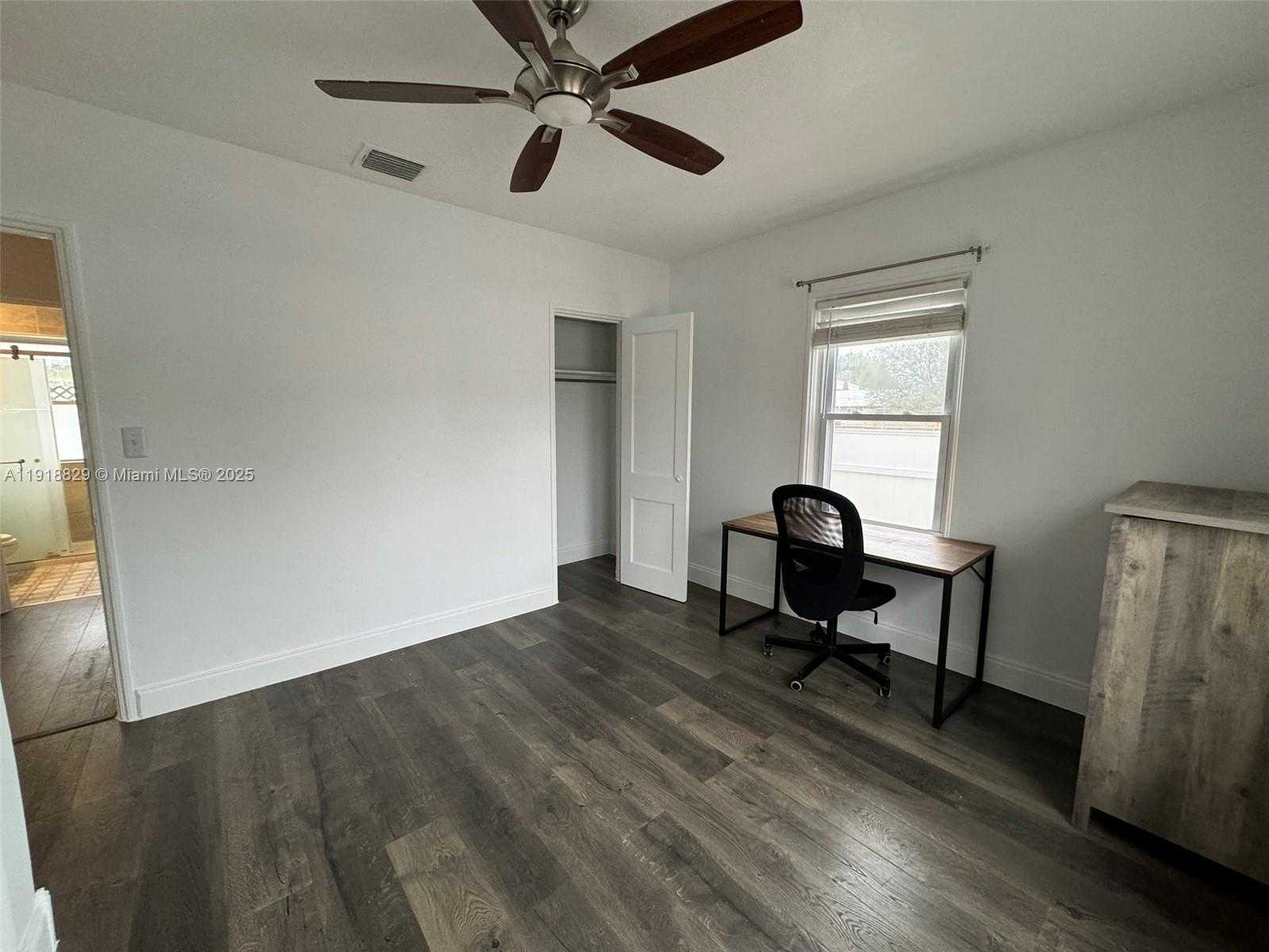 Small Image of 2309 VAN BUREN ST, Hollywood Number 6