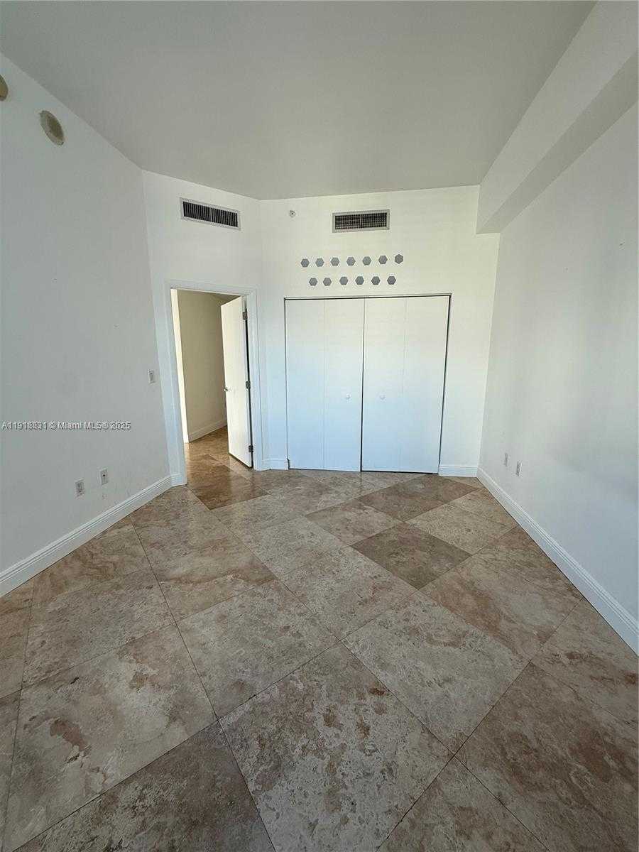 Small Image of 133 NORTH EAST 2ND AVE #2912, Miami Number 12