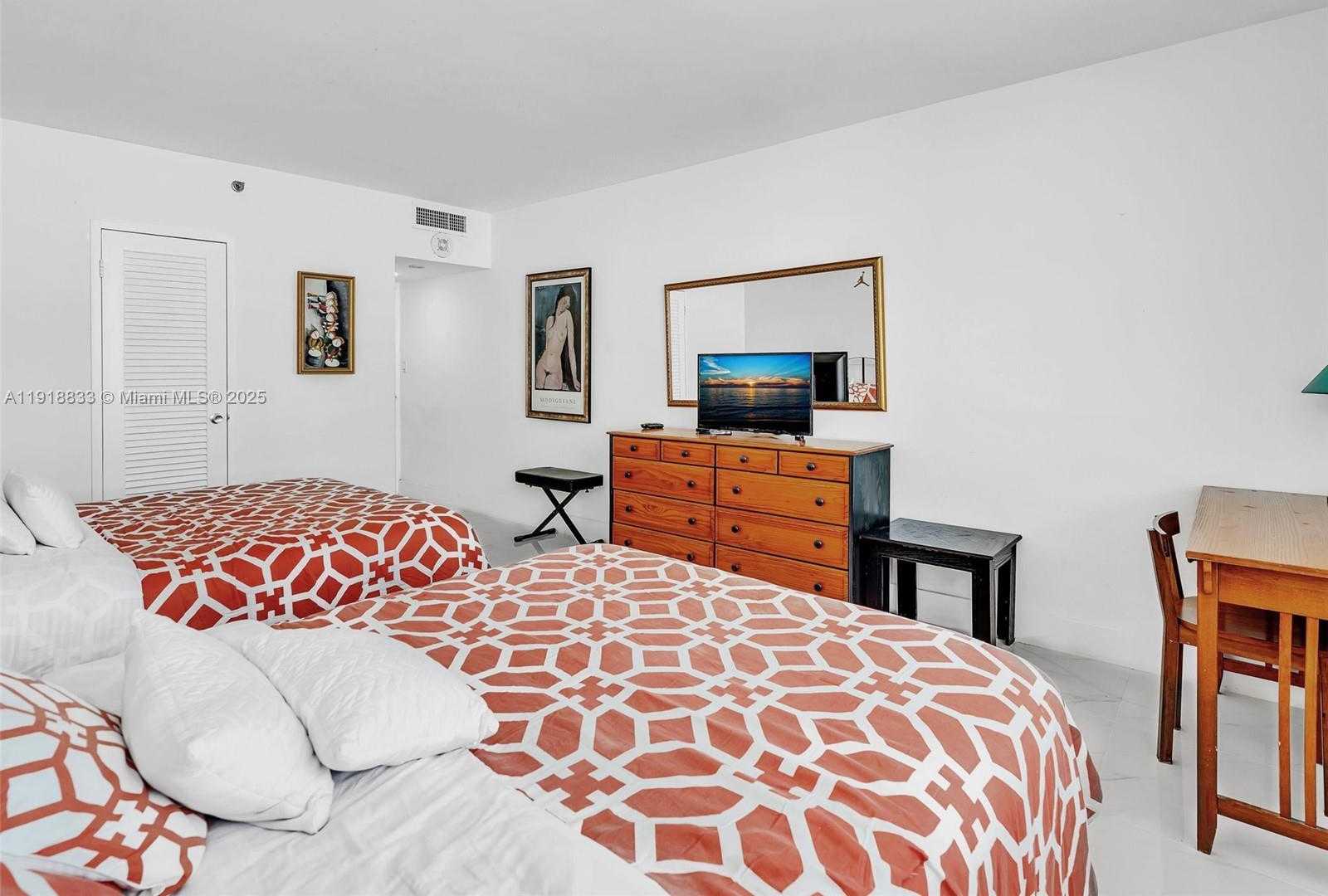 Small Image of 100 LINCOLN RD #710, Miami Beach Number 15