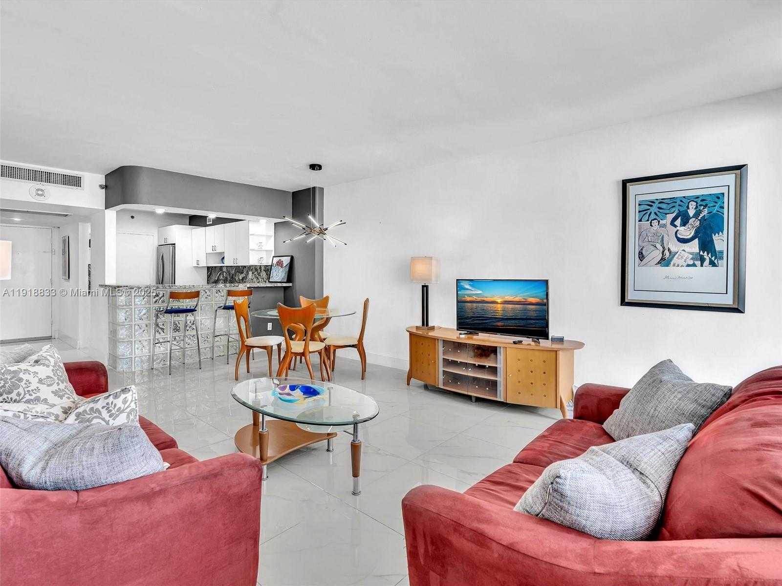 Small Image of 100 LINCOLN RD #710, Miami Beach Number 5