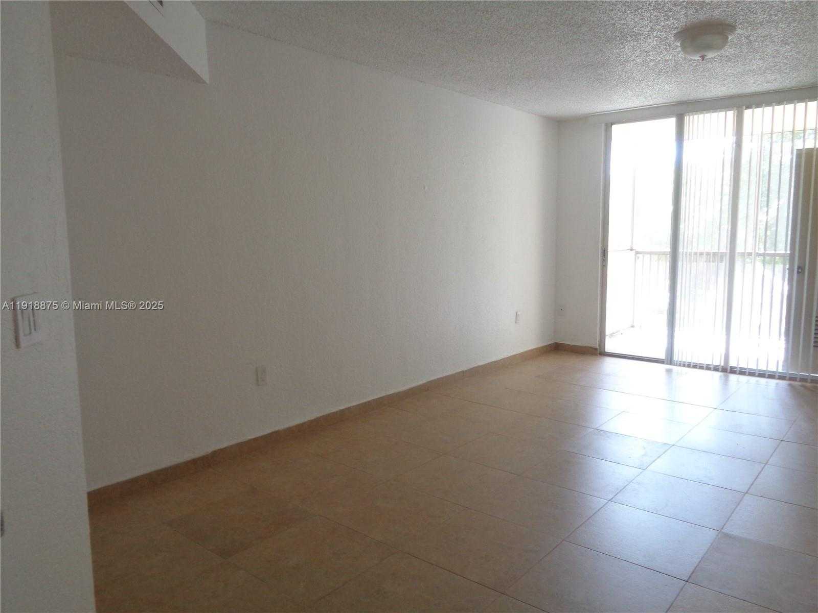 Small Image of 8245 LAKE DR #304, Doral Number 2