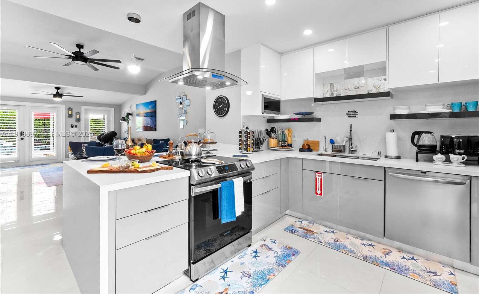 Small Image of 2600 NORTH EAST 15TH ST, Fort Lauderdale Number 38