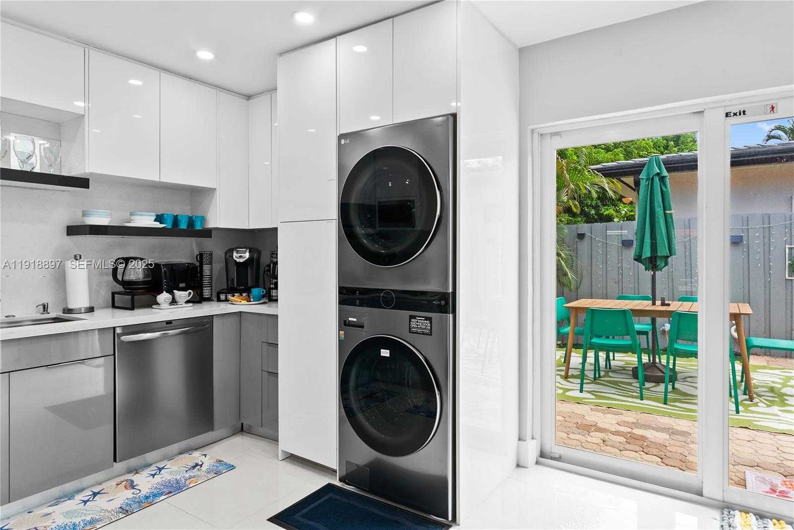 Small Image of 2600 NORTH EAST 15TH ST, Fort Lauderdale Number 39