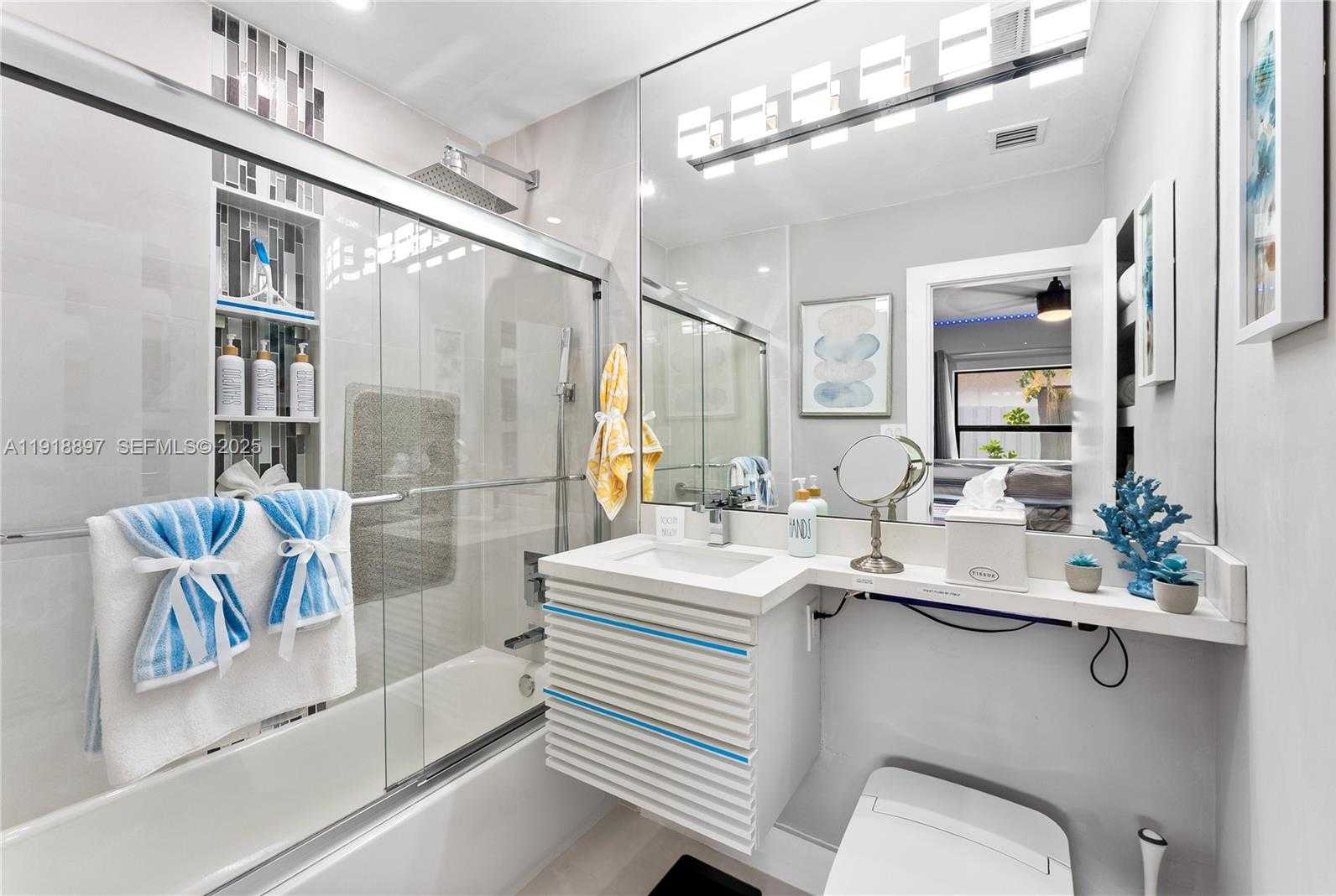 Small Image of 2600 NORTH EAST 15TH ST, Fort Lauderdale Number 48