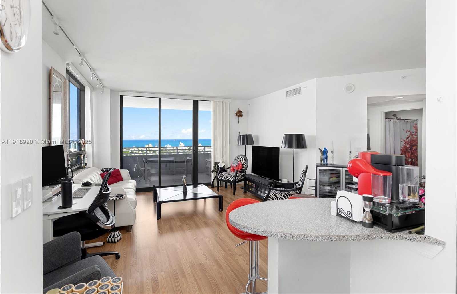 Small Image of 1330 WEST AVE #2513, Miami Beach Number 10