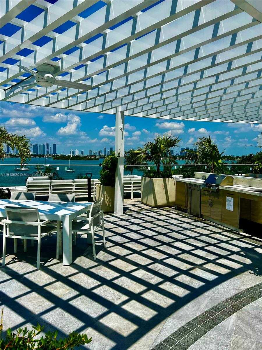 Small Image of 1330 WEST AVE #2513, Miami Beach Number 12