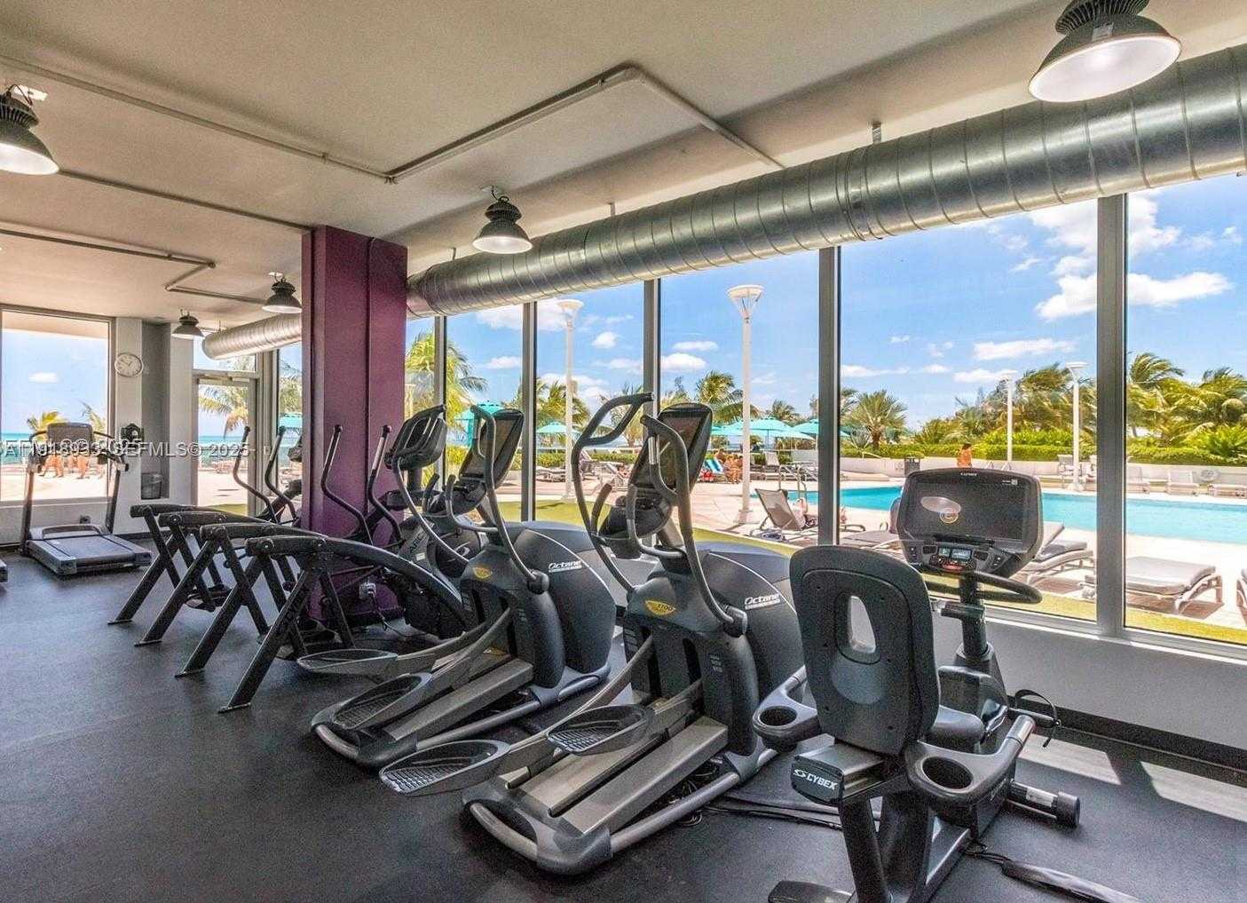 Small Image of 100 LINCOLN ROAD #1027, Miami Beach Number 19