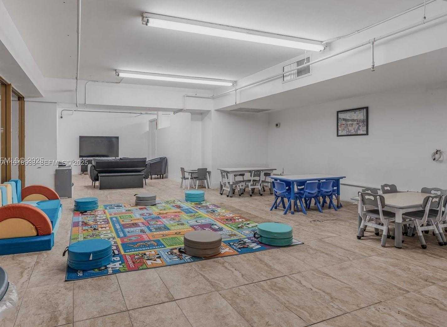 Small Image of 100 LINCOLN ROAD #1027, Miami Beach Number 20