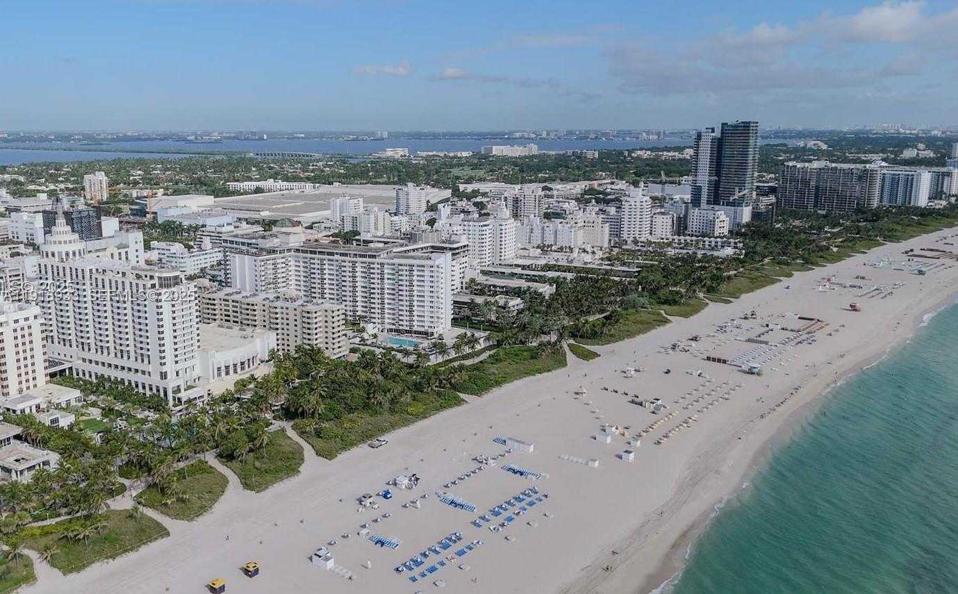 Small Image of 100 LINCOLN ROAD #1027, Miami Beach Number 27