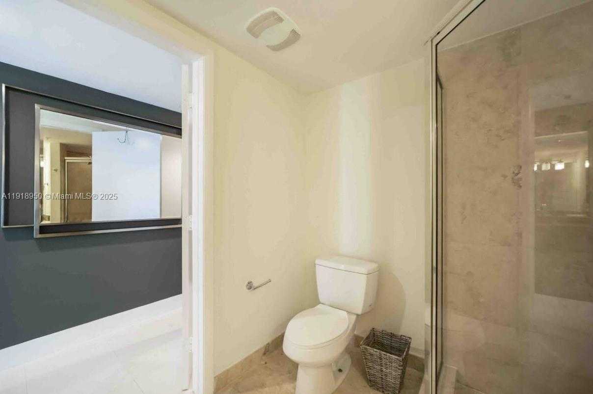 Small Image of 41 SOUTH EAST 5TH ST #708, Miami Number 6