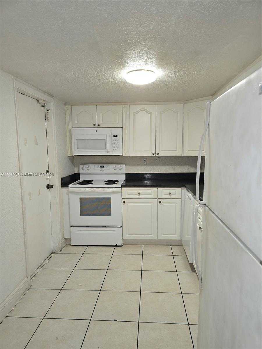 Small Image of 7925 SOUTH WEST 104TH ST #201E, Miami Number 7