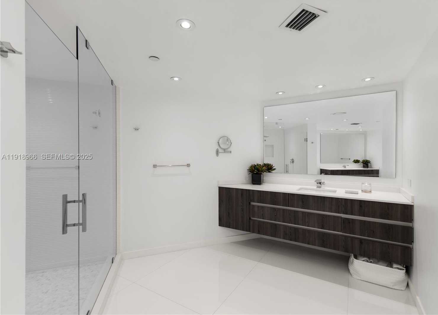 Small Image of 19955 NORTH EAST 38TH CT #2205, Aventura Number 14