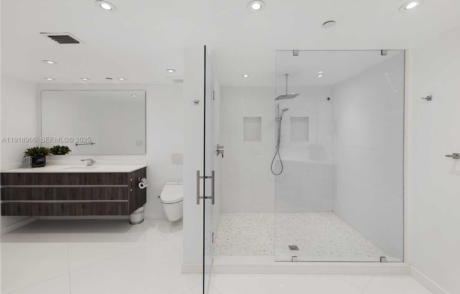 Small Image of 19955 NORTH EAST 38TH CT #2205, Aventura Number 15