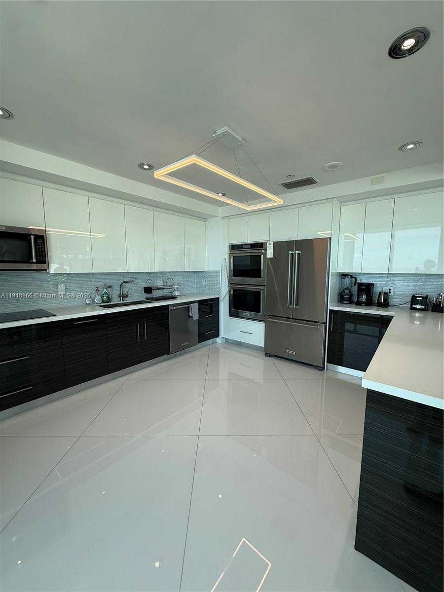 Imagen de Pequeño Objeto